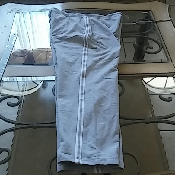 N.Y.L.New York Laundry Warm-Ups - Picture 8 of 8